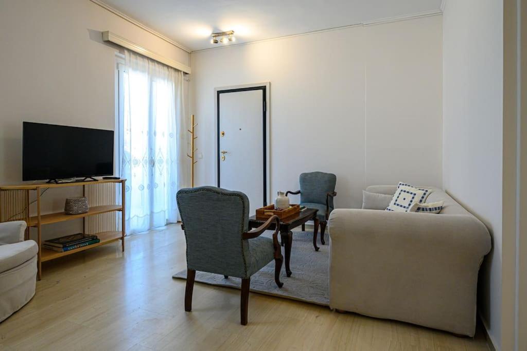 Anna'S Apartment Kalamata Bagian luar foto